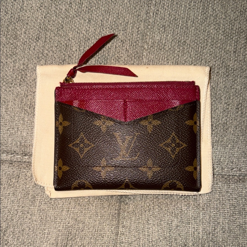 Louis Vuitton Monogram Zipped Card Holder